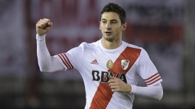 Spurs to rival Liverpool for Lucas Alario