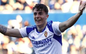 Chelsea make deadline day bid for Spanish centre-back