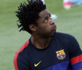 West Ham make loan bid for Alex Song