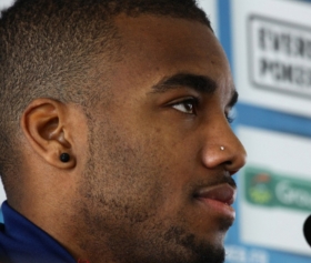 Newcastle United bid for Alexandre Lacazette rejected