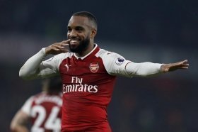 Alexandre Lacazette insists Unai Emery is very different to Arsene Wenger