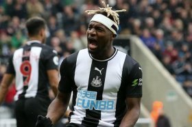 Chelsea and Liverpool keeping tabs on Newcastle United winger