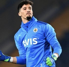 Ruben Amorim reacts to Altay Bayindirs performance vs Arsenal