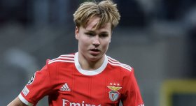 Man City linked with Norwegian prospect Andreas Schjelderup