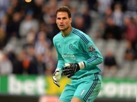 Chelsea name their price for Begovic