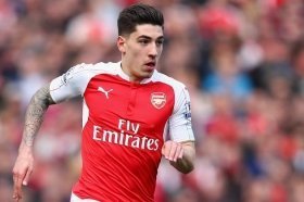 Hector Bellerin commits his future to Arsenal 