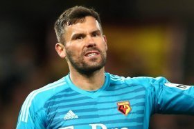 Chelsea, Everton want to sign Watford goalkeeper