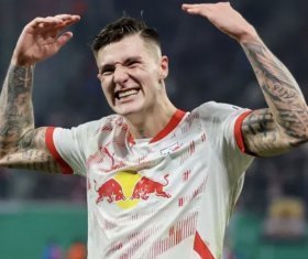 Benjamin Sesko joins Manchester United
