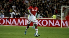 Manchester United quoted price for Ligue 1 defender