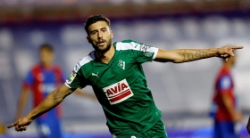 Tottenham keen on Borja Baston