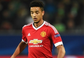 Manchester Uniteds Borthwick-Jackson set to join Leeds on season-long loan