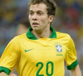 Atletico Mineiro manager Cuca believes Bernard will move this summer