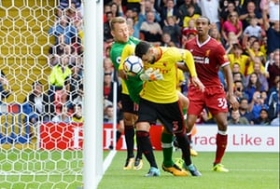 Late equaliser shocks shaky Liverpool