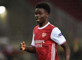 Arsenal reveal transfer stance on Bukayo Saka
