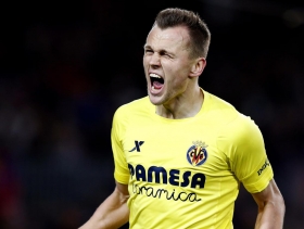 Denis Cheryshev content at Valencia