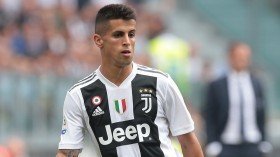 Manchester City to compete with Manchester United for Serie A right-back