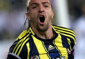 Tottenham make enquiry for Turkish full back Caner Erkin