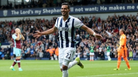 Swansea City eye Nacer Chadli as Sigurdsson replacement