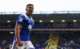 Everton make bid for Che Adams