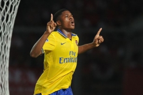 Hull City sign Arsenals Chuba Akpom on loan