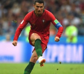 Ronaldo opens transfer talks with European giants