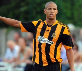 Everton line up move for Curtis Davies