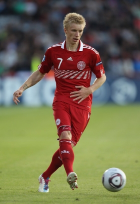 Chelsea join Daniel Wass chase