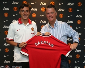 Man Utd unveil Matteo Darmian