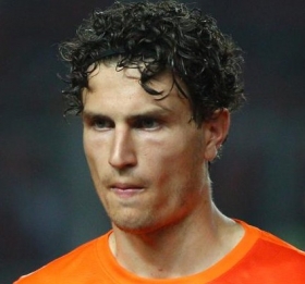 Watford agree fee for Daryl Janmaat