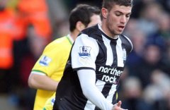 Davide Santon to spend 2 more years at Newcastle
