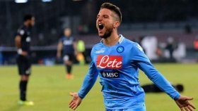 Chelsea boss wants reunion with Napoli forward