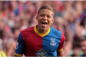 Norwich City reignite Dwight Gayle move