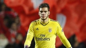 Manchester City set to sign Benfica goalkeeper Ederson in world-record deal