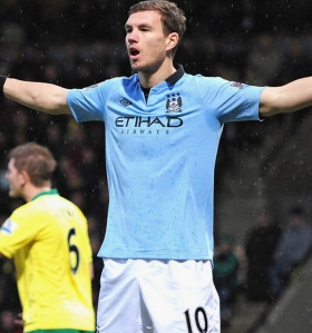 Man City open to Dzeko sale