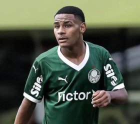 Eduardo Conceição on his way to Etihad