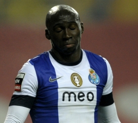 Eliaquim Mangala to complete Man City move this week