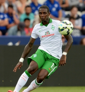 Southampton wrap up deal for Eljero Elia