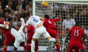 England arrive in Miami for friendly matches