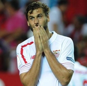 Swansea City agree Llorente deal