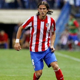 Filipe Luis agrees terms with Chelsea