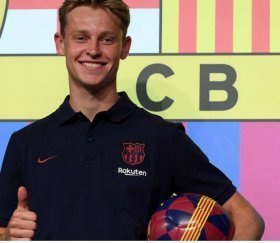 Frenkie De Jong passes Barcelona medical