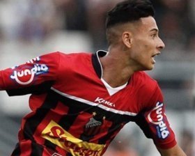 Gabriel Martinelli set for Arsenal as agent admits talks