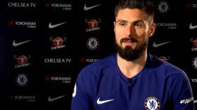 Olivier Giroud reacts to Chelseas heroics versus Southampton