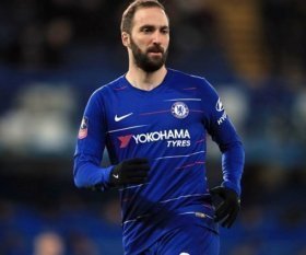 Maurizio Sarri speaks on Gonzalo Higuains future at Chelsea