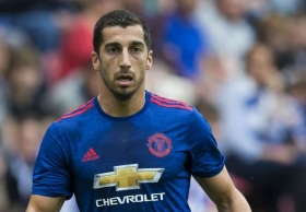 Rooney and Mkhitaryan to battle over Man Utd starting place