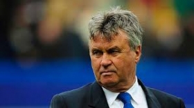 Chelsea confirm Guus Hiddink as interim boss
