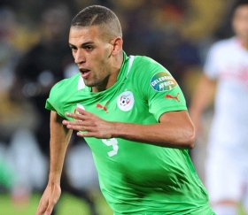 Leicester seal record signing of Slimani