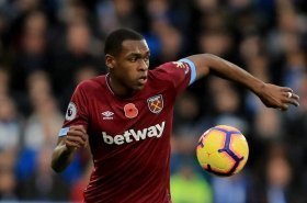 Manchester United ready £45m move for West Ham United star