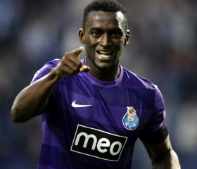 Arsenal plot move for Portos Jackson Martinez