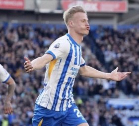 Chelsea, Spurs, Liverpool and Man Utd eye Jan Paul van Hecke deal